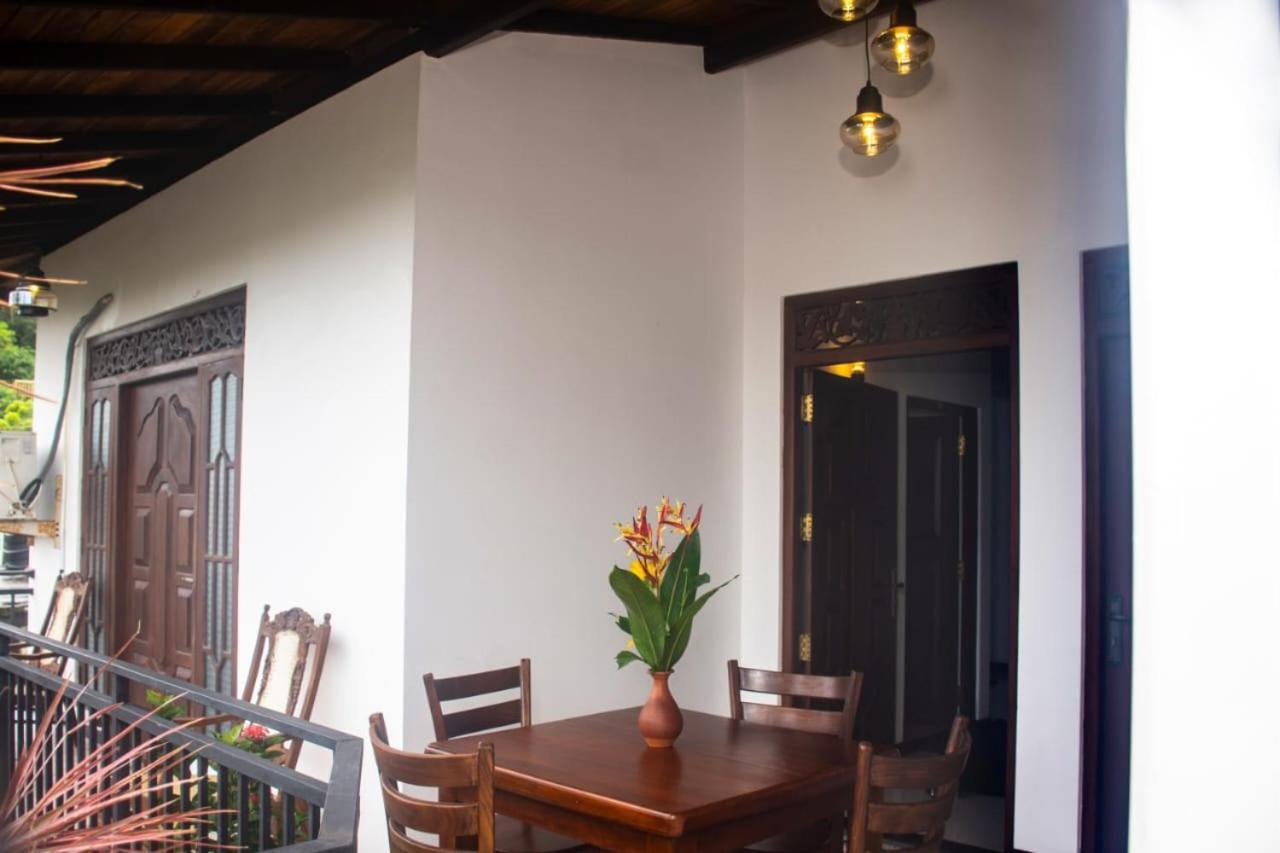 Winsi Villa Unawatuna Exterior photo